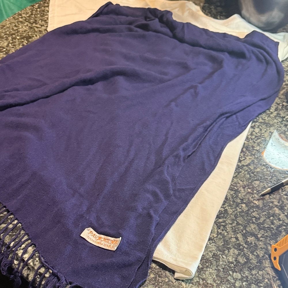 Pashmina Purple Scarf 70% Pashmina 30% silk